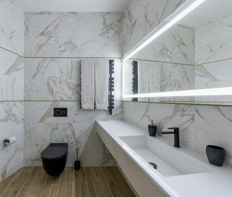 Mirror Services in Los Angeles